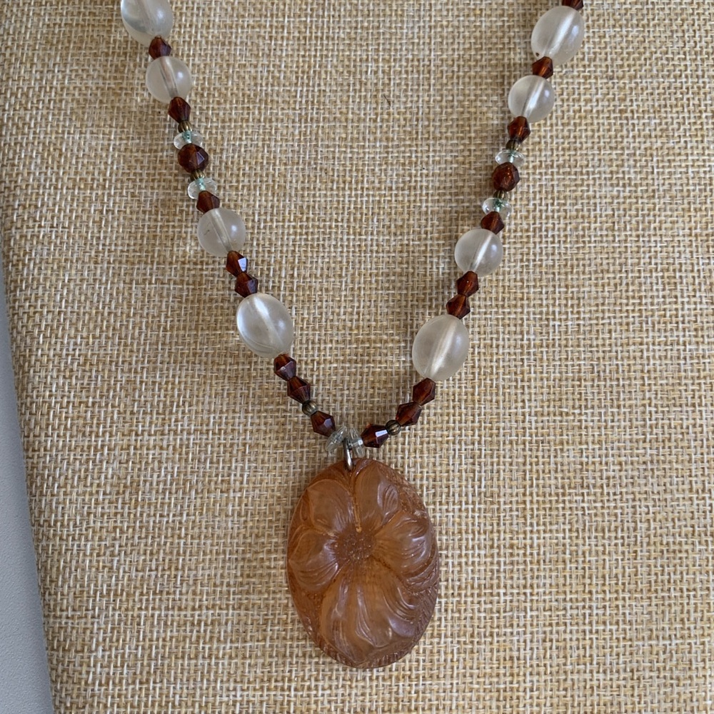 Elegant Vintage Faux Carnelian Brown and White Beaded Necklace